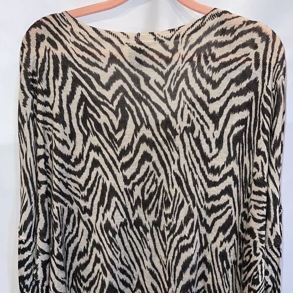 H&M lightweight long sleeve top Size Large - Picture 9 of 12